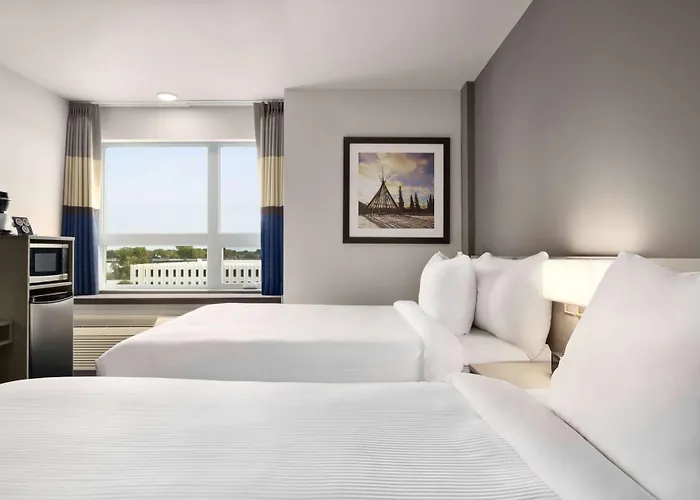 Microtel Inn & Suites Dorval Qc
