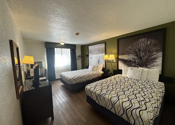 Simple Rewards Inn