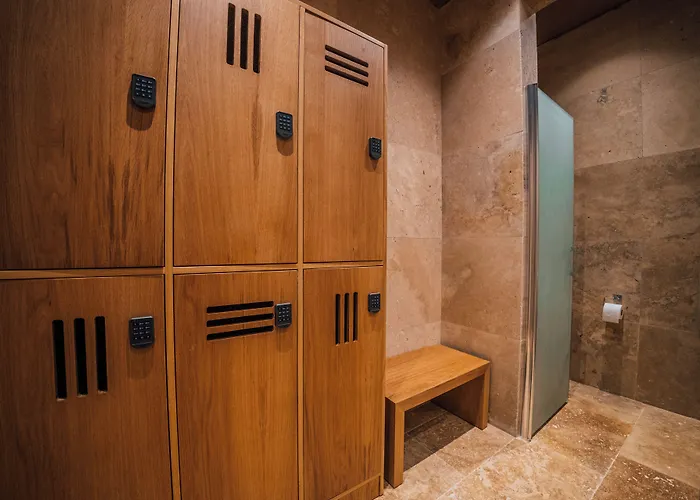 The Remote Hotel