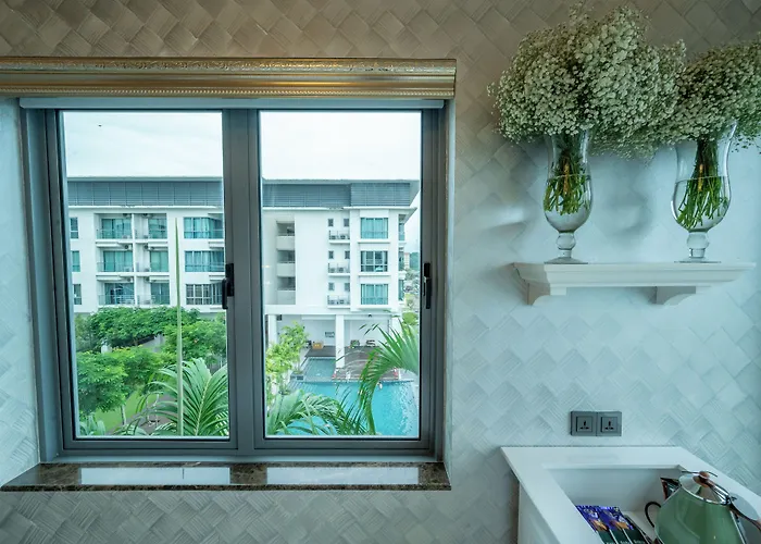 Ritz Residence - A Member of The Luxury Hotel Group