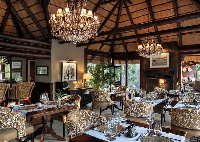 Ndlovu Safari Lodge