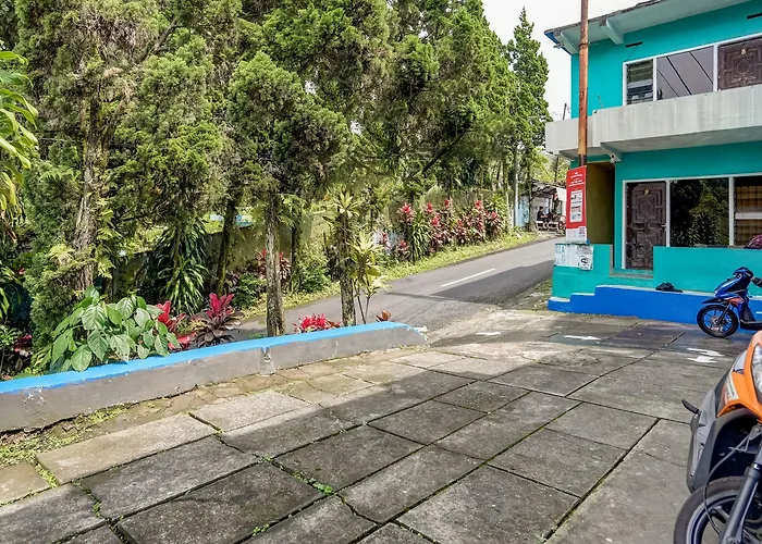 Oyo Life 91060 Villa Wijaya Homestay