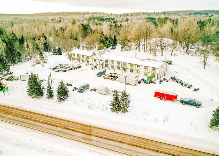 Snow Chasers Lodge