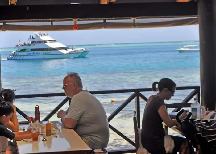 Ratu Kini Dive&Stay