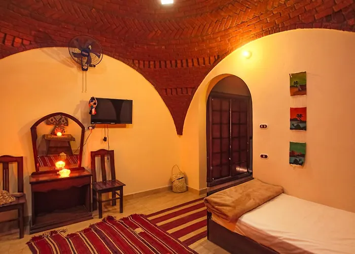 Seliyaa Siwa Inn Hotel