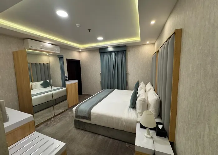 Rose Land Hotel