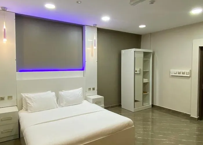 Marina Hotel