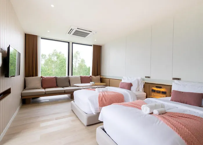 Good Nakhonsawan Hotel