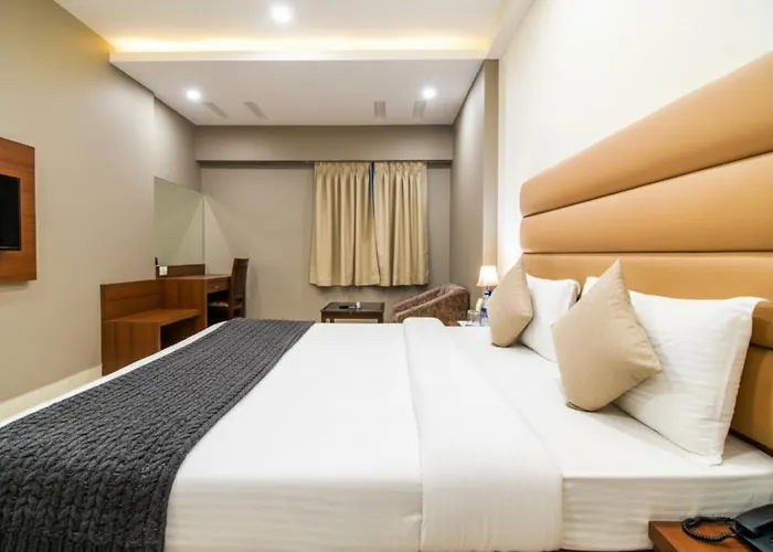 The Avenue Hotel & Banquet Near Bhopal Junction