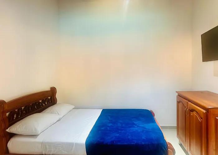 Hotel Jardin De Rosas