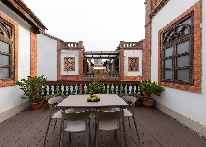 Floral Hotel Gaosheng