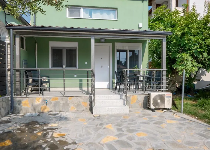 Modern House Close To The Sea Asprovalta