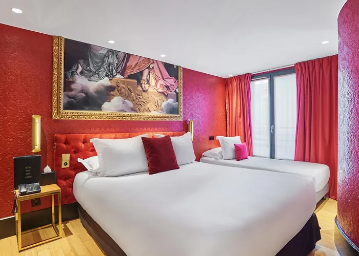 Hotel Eiffel Petit Louvre Paris