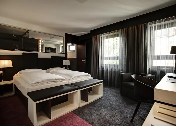 Hotel Bliss