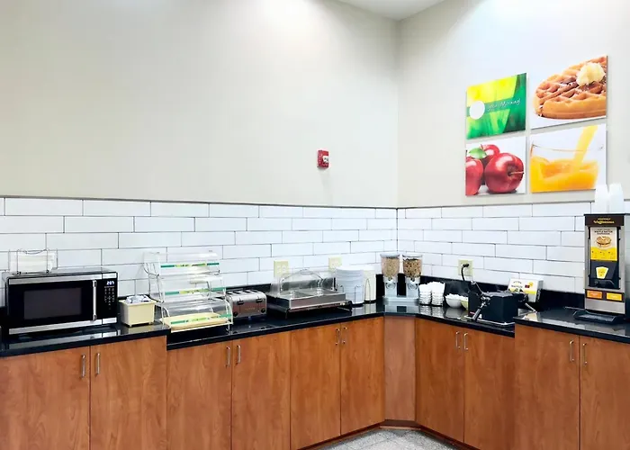 Quality Inn & Suites Greenville I-65