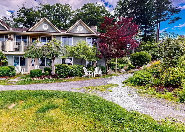 Writer'S Cove