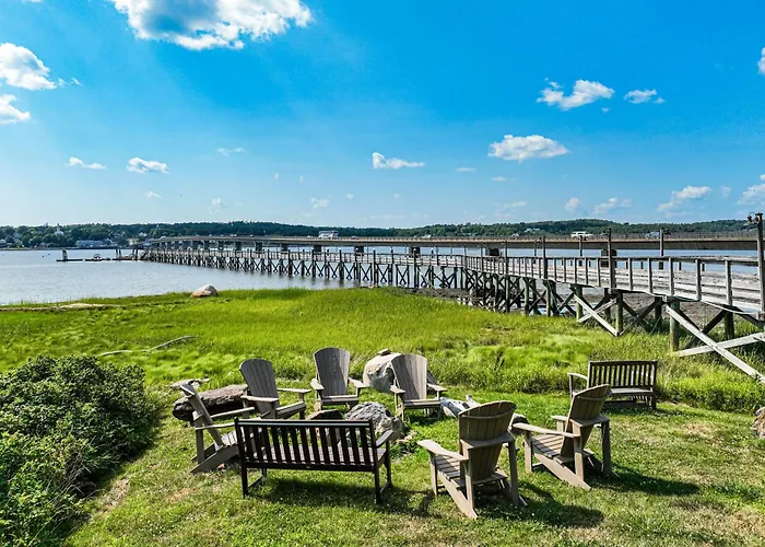 Writer'S Cove
