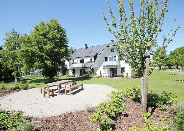 Strandresort Rex Rugia Ferienwohnung 30-8 mit Sauna- und Schwimmbadnutzung im AHOI Sellin