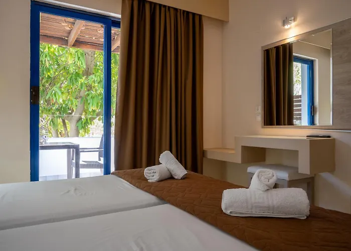 Triantafillas Suites