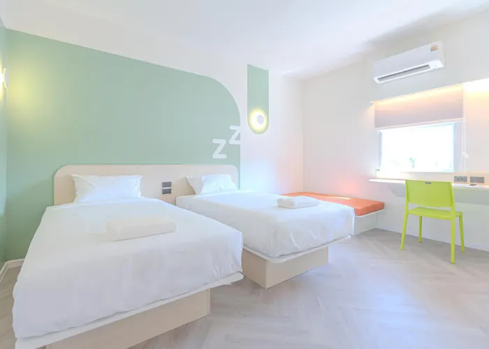 Ezzenhotel Phitsanulok