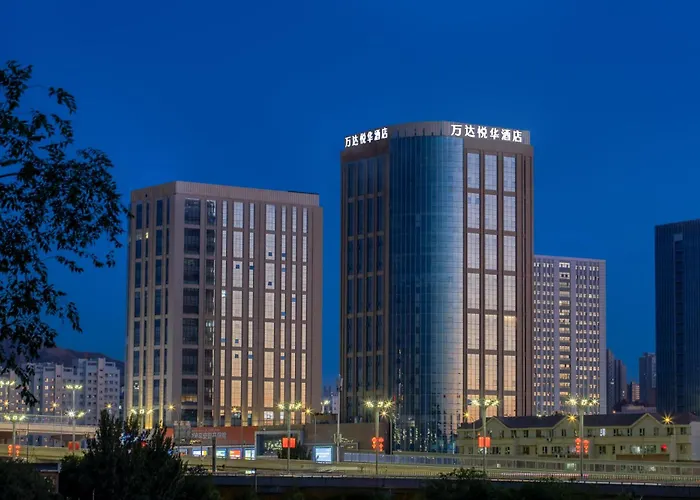 Wanda Yuehua Hotel Urumqi Railway