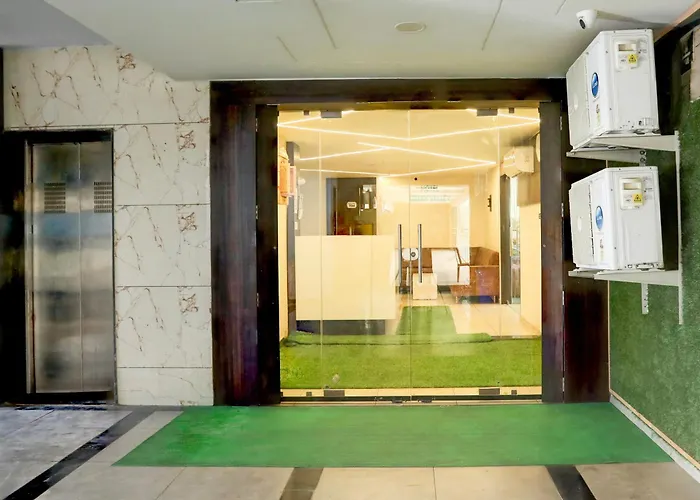 Hotel O Nana Chiloda Near Airport Formerly Green Valley