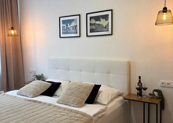 Morava Apartman 6 Manzelska Postel A Postel Pro 3 Osobu, Parkovani Zdarma-Uherske Hradiste Safarikova 855