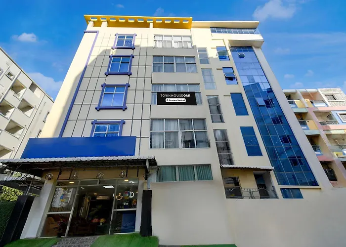 Super Townhouse Oak Q-City Techno Park