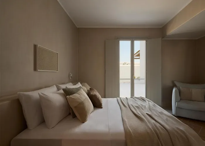 Akria Seaside Suites