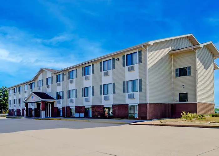 Capital O Amerihost Inn And Suites Kingdom City Hwy 54 Mo