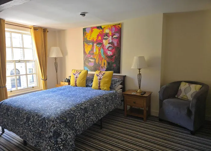 Family Room - The Unicorn Hotel