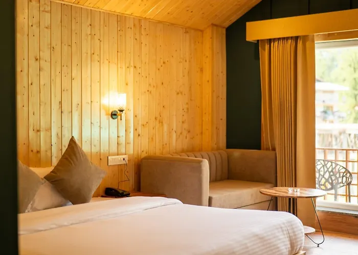 Hotel Patalsu
