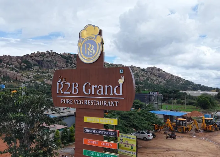 R2B Grand Hotel