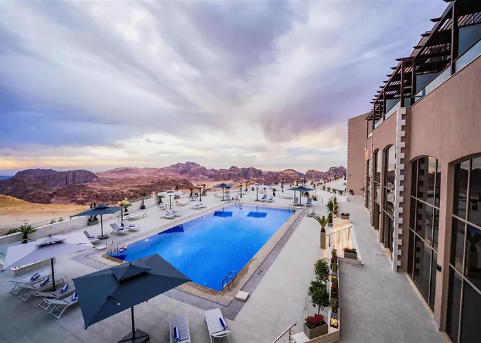 Petra Pillars Luxury Hotel