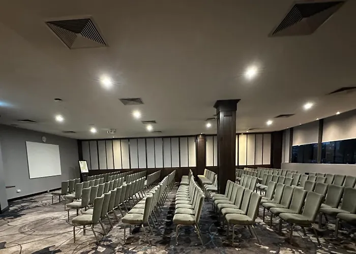 Clayton Hotel, Leeds