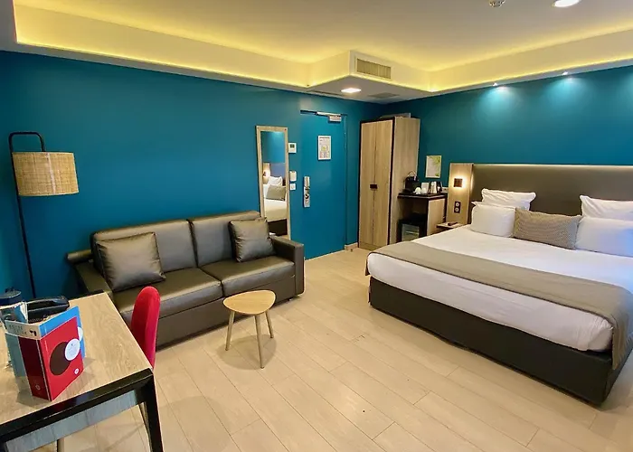 Grand Hotel Clichy Paris - Boutique Hotel