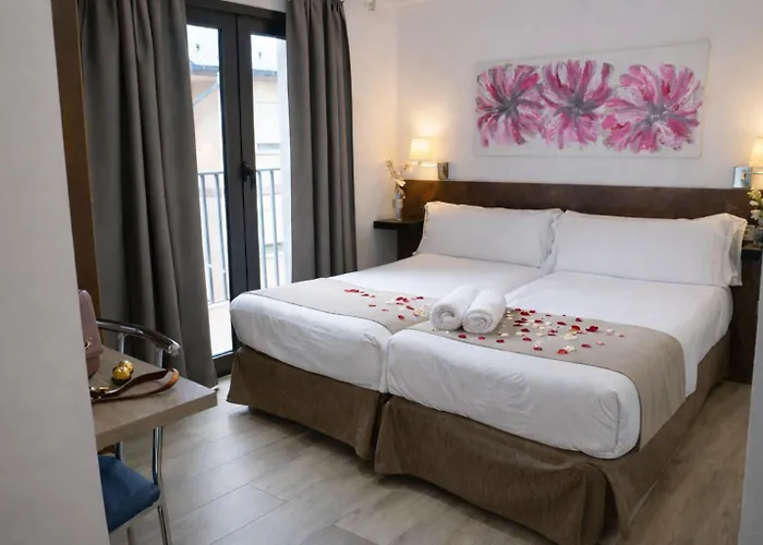 Aston Hotel