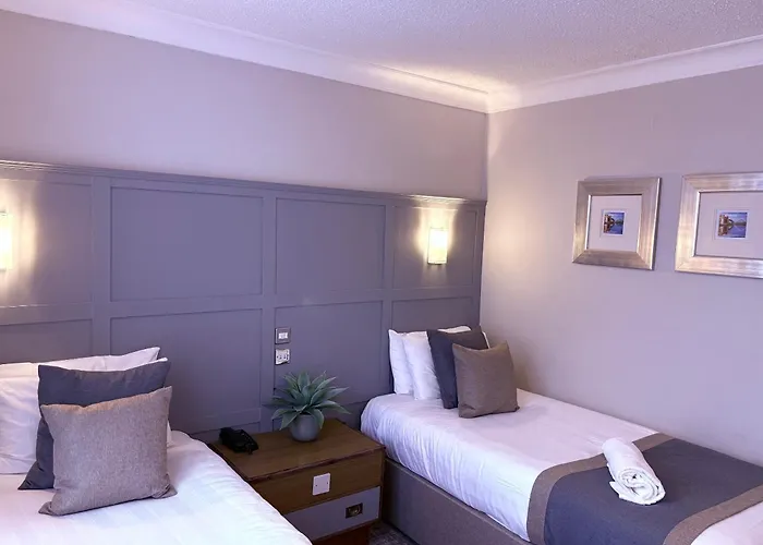 Caledonian Hotel