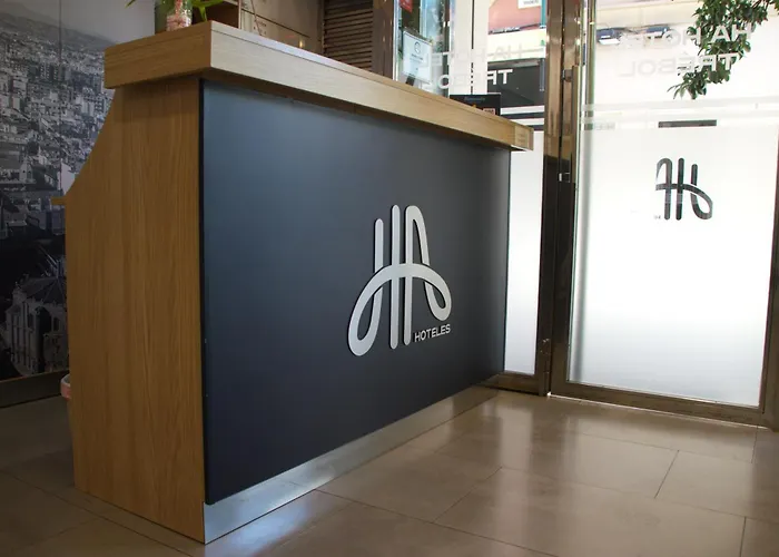 H-A Hotel Trebol