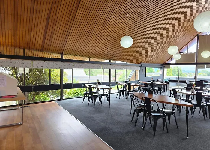 Fiordland Hotel