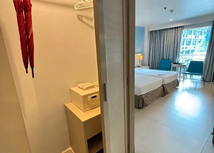 Sunshine Vista Hotel