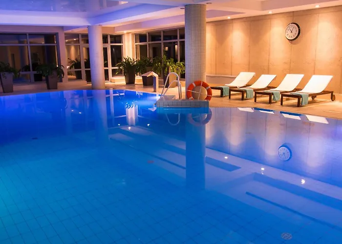 Hotel Nowy Dwor Elizy Blisko Sky Bridge