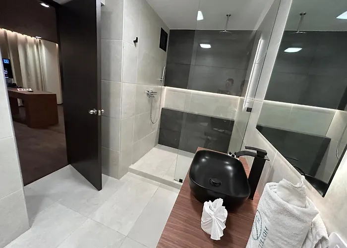 Hotel El Salvador Mexico City