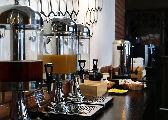 Hotel Dworski Galaktyczny Park