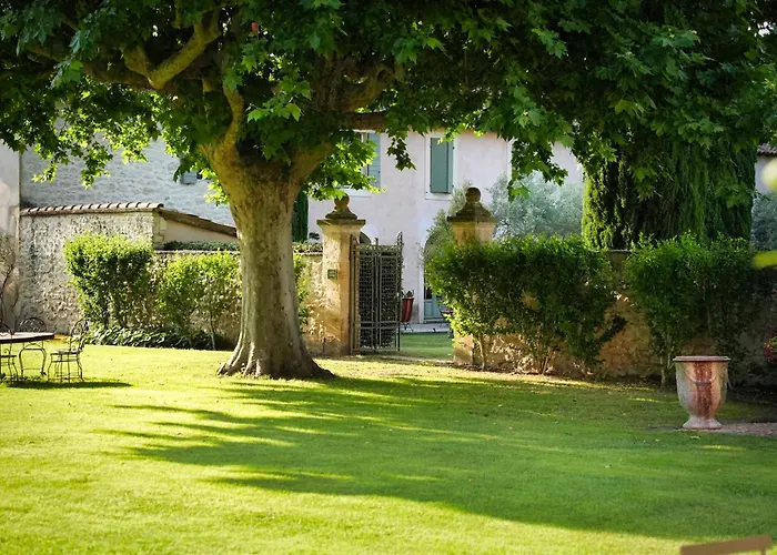 Domaine Des Clos Hotel Et Appartements- Teritoria