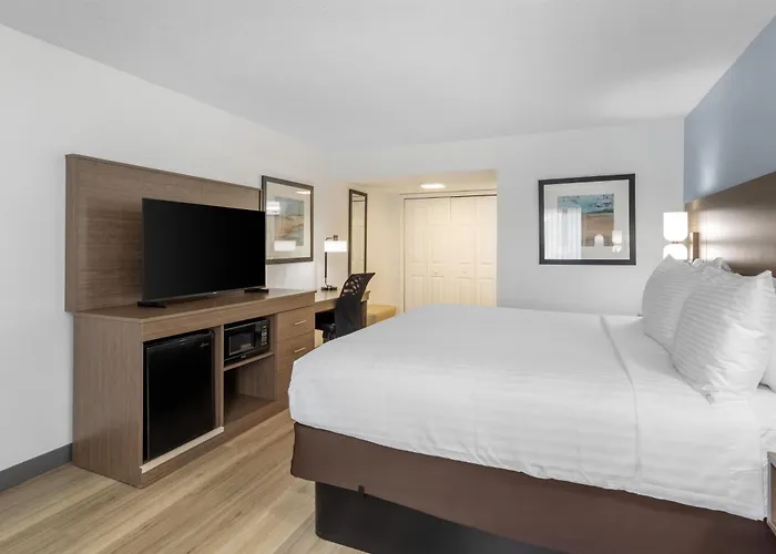 Best Western Palm Beach Lakes