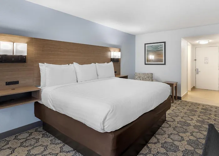 Best Western Palm Beach Lakes