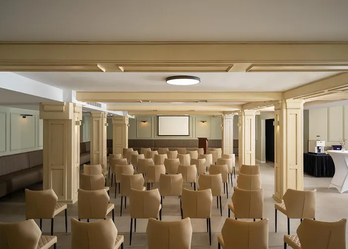 Hotel Leul De Aur