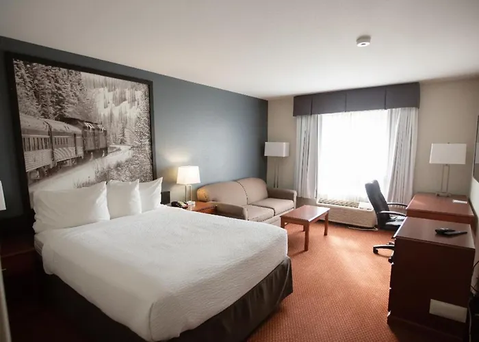 Super 8 By Wyndham Whitecourt