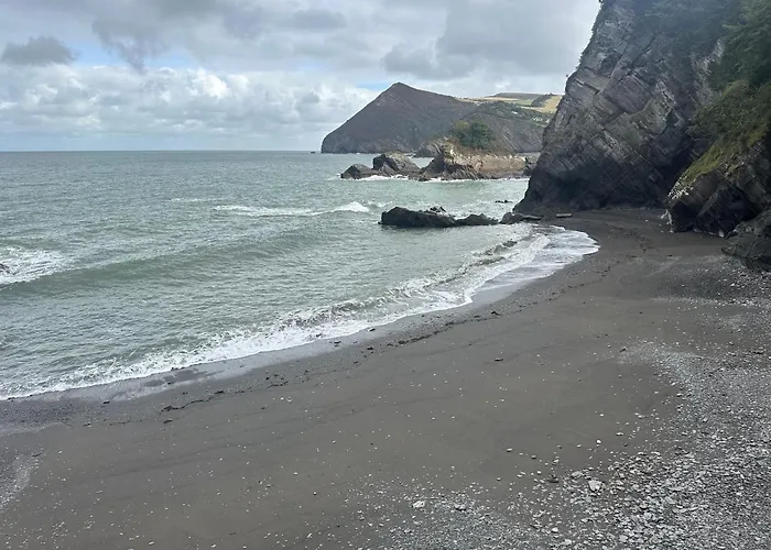 Sandy Cove Hotel